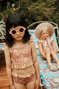 Child – Apolina