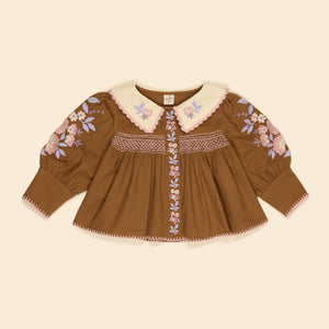 Child – Apolina