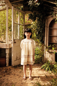 ワンピース 2026 Apolina Patsy Ribbons Dress - Cream Apolina - Patsy Ribbons Embroidered Dress in Cream - Child